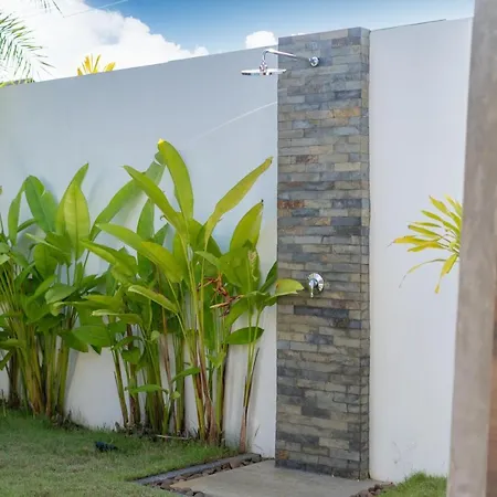 Labriz Ocean Villa - Tropical Modern Living Phuket Exterior photo